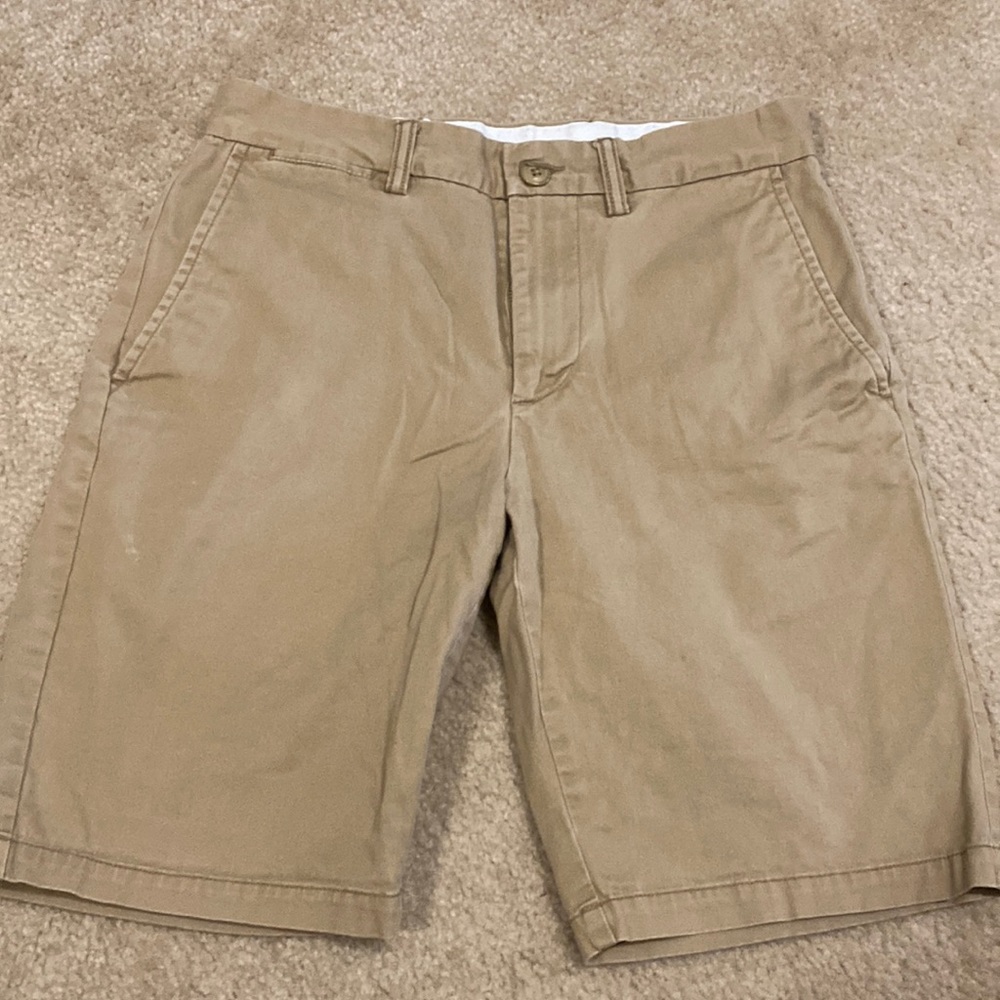 Mens stretch Ultimate Slim 5 pocket khaki shorts, size 29